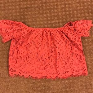 Short sleeve express lace top